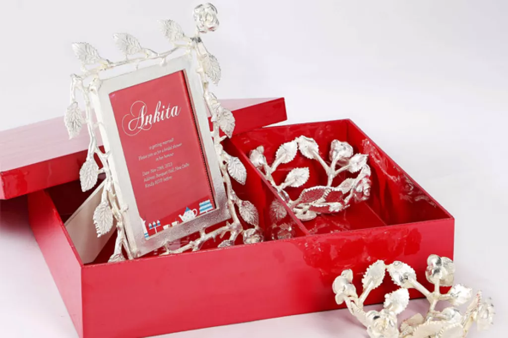 Best Designers In Delhi For Luxurious And Elegant Wedding Cards