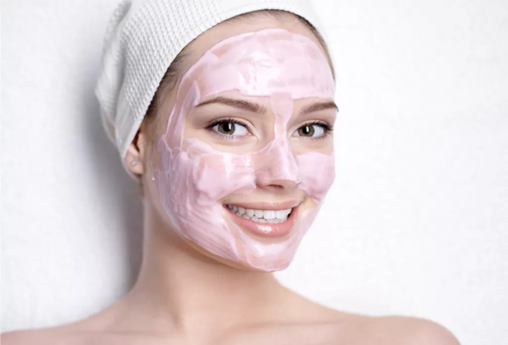 8 Brilliant Uses Of Rose Petals To Get Naturally