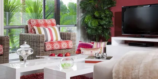 How to Decorate Your Living Room within a Budget