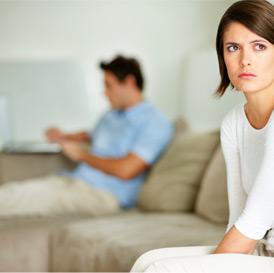 5 Ways How Facebook Can Harm Your Marriage