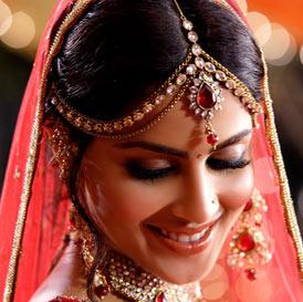Bollywood Brides of 2012 and their Wedding Look