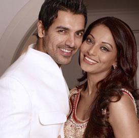 Top Bollywood Ex Couples Who Are Not Friends Now