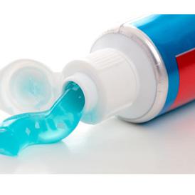 10 Surprising and Unique Uses for Toothpaste