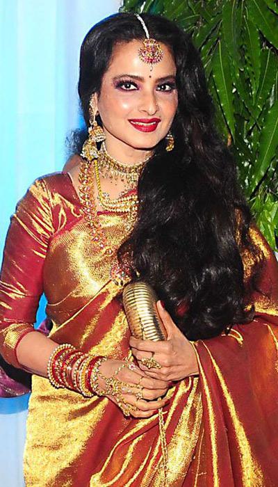 Timeless Beauty Rekha at at Wedding Reception of Esha Deol