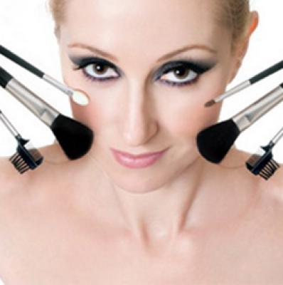 Know about different Makeup Brushes and their Uses