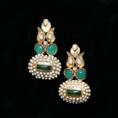 Sparkling Bridal Jewelry by Dilan Jewels