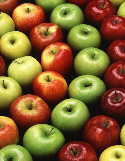 Apples: Having apple before mealtime helps in lowering calorie intake. Eat at least 3 apples a day