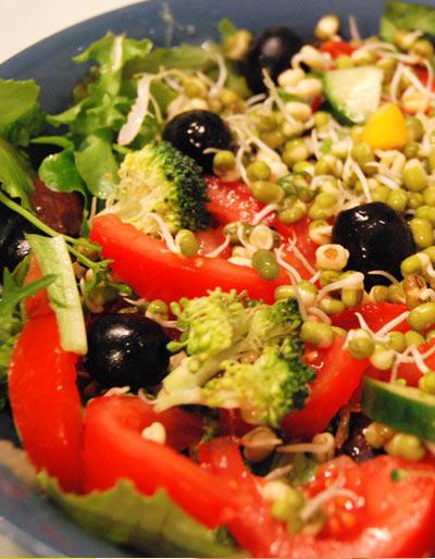 Sprouts: They are rich in fiber. It is a perfect food for weight loss.
