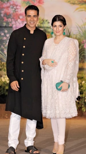 Akshay Kumar And Twinkle Khanna's Love Story