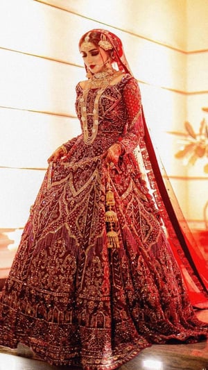 14 Pakistani Brides In Manish Malhotra Outfits