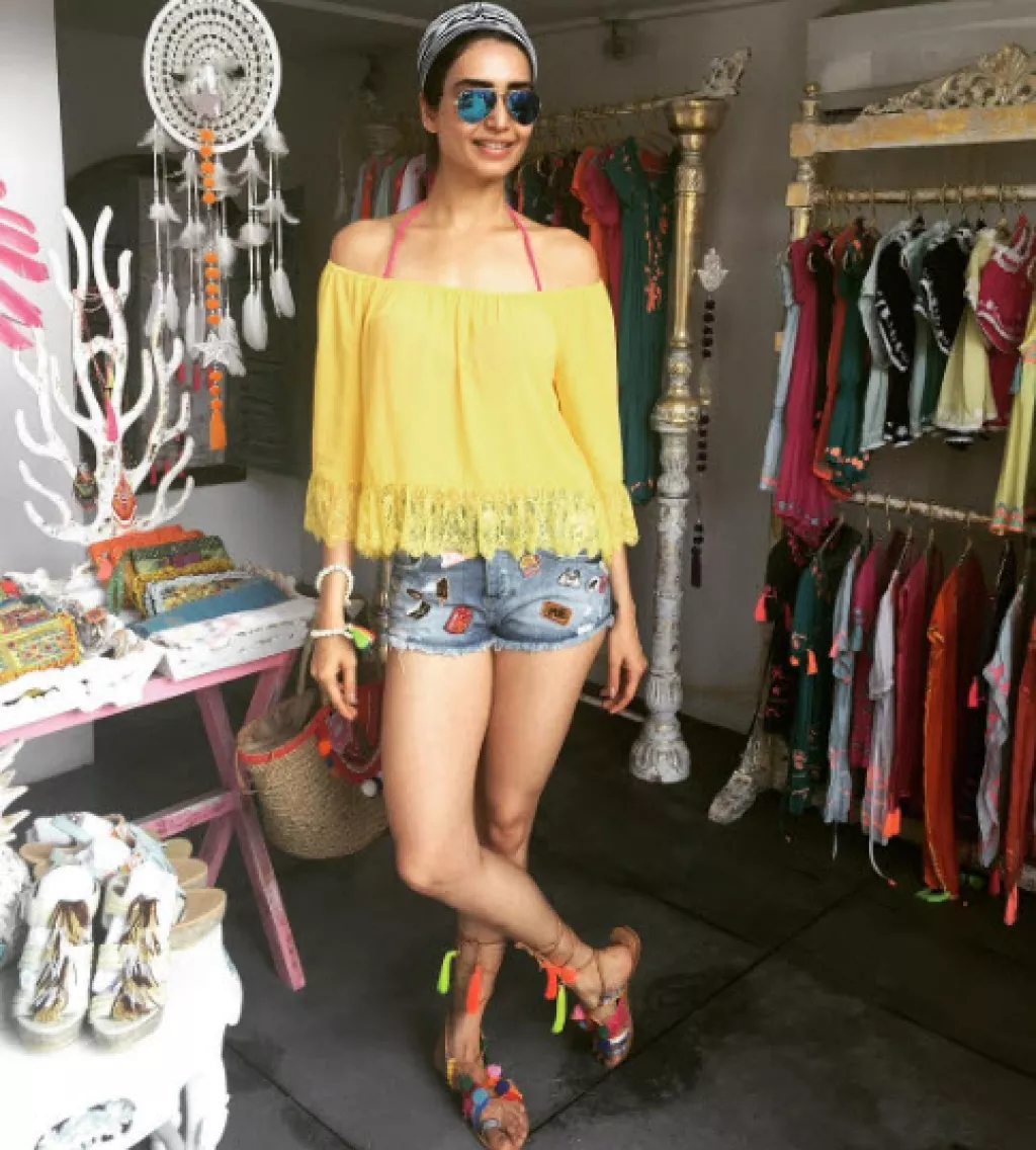 Karishma Tanna's Pictures From Her Beach Vacation In Bali Is Making ...