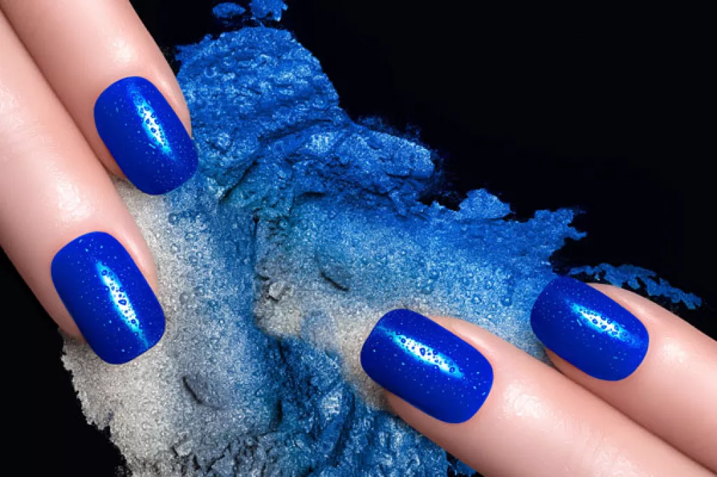 The Crazy Trend Of Dip Powder Nails Is Taking Over Gel And Acrylic Manicure