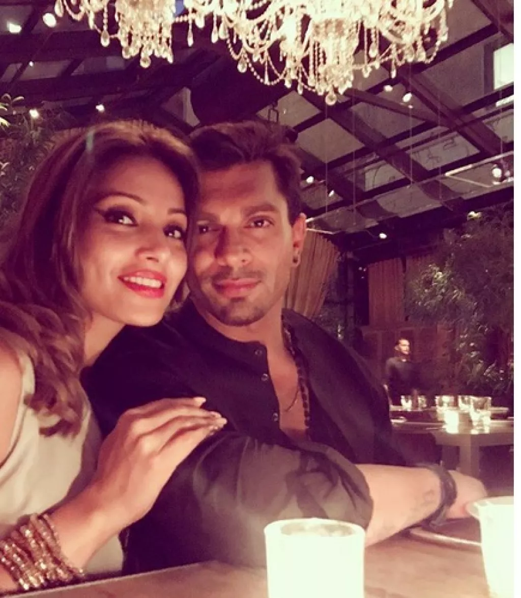 10 Honeymoon Outfits Of Celeb Couples Will Convince You To Shop For