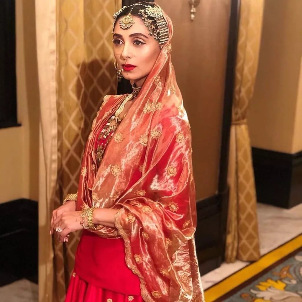 Pernia Qureshi Re-Wore Her Mother's Thirty-Year-Old Bridal Gharara For ...