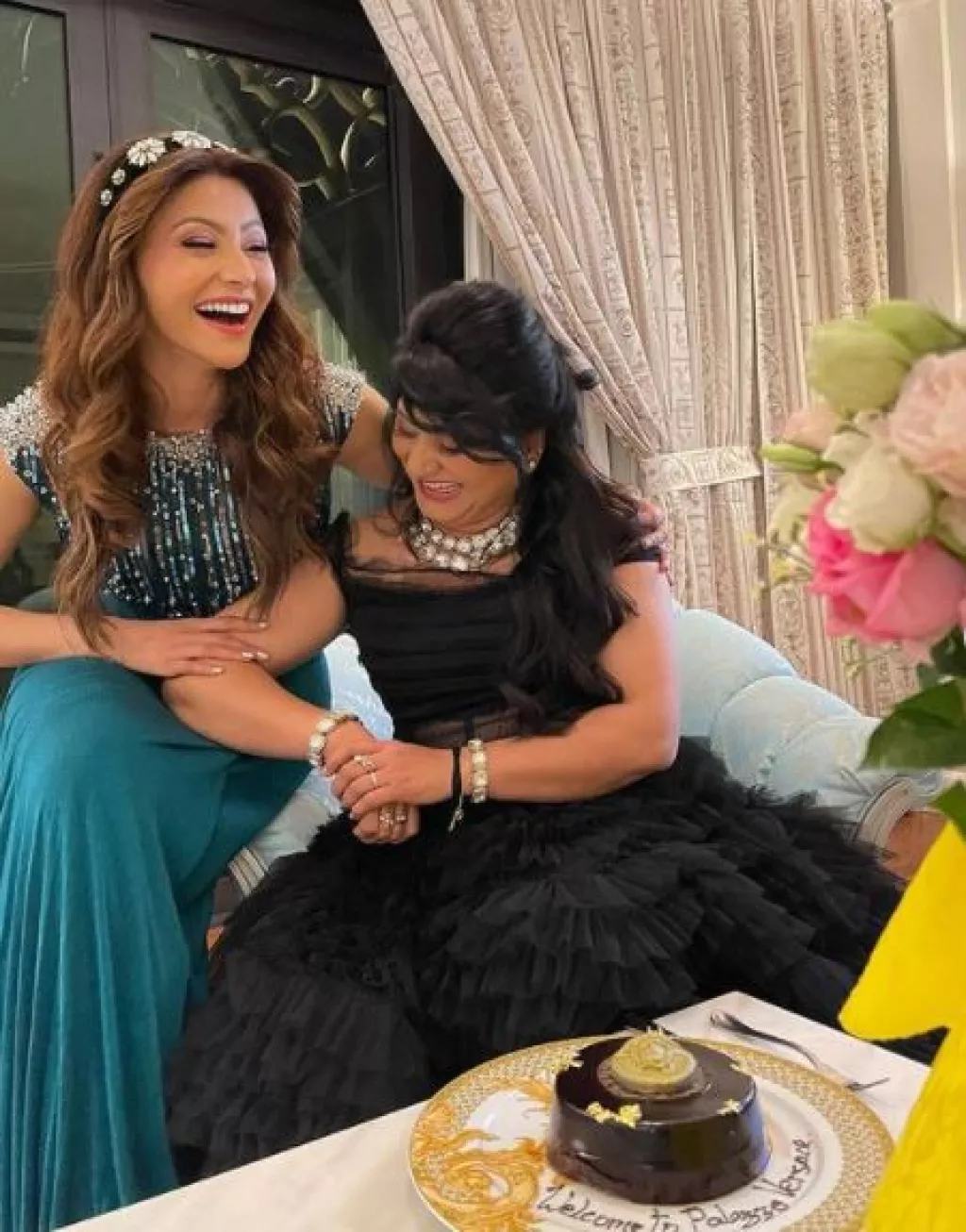 Urvashi Rautela Surprises 'Momsy', Meera With A 'Real Gold' Plated Cake ...