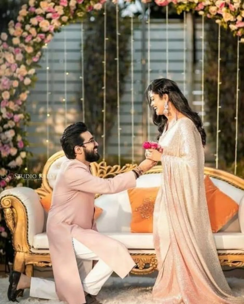 'Bekhayali' SingerDuo, Sachet Tandon And Parampara Thakur Are Engaged