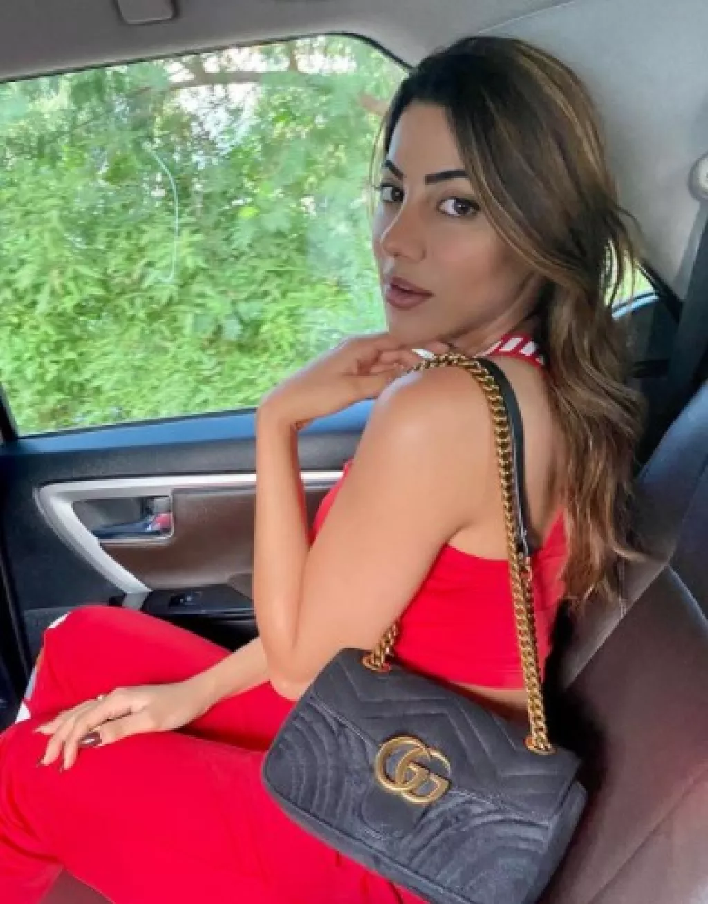 Nikki Tamboli Looks Stunning As She Flaunts Her Trendy Gucci Bag, It's