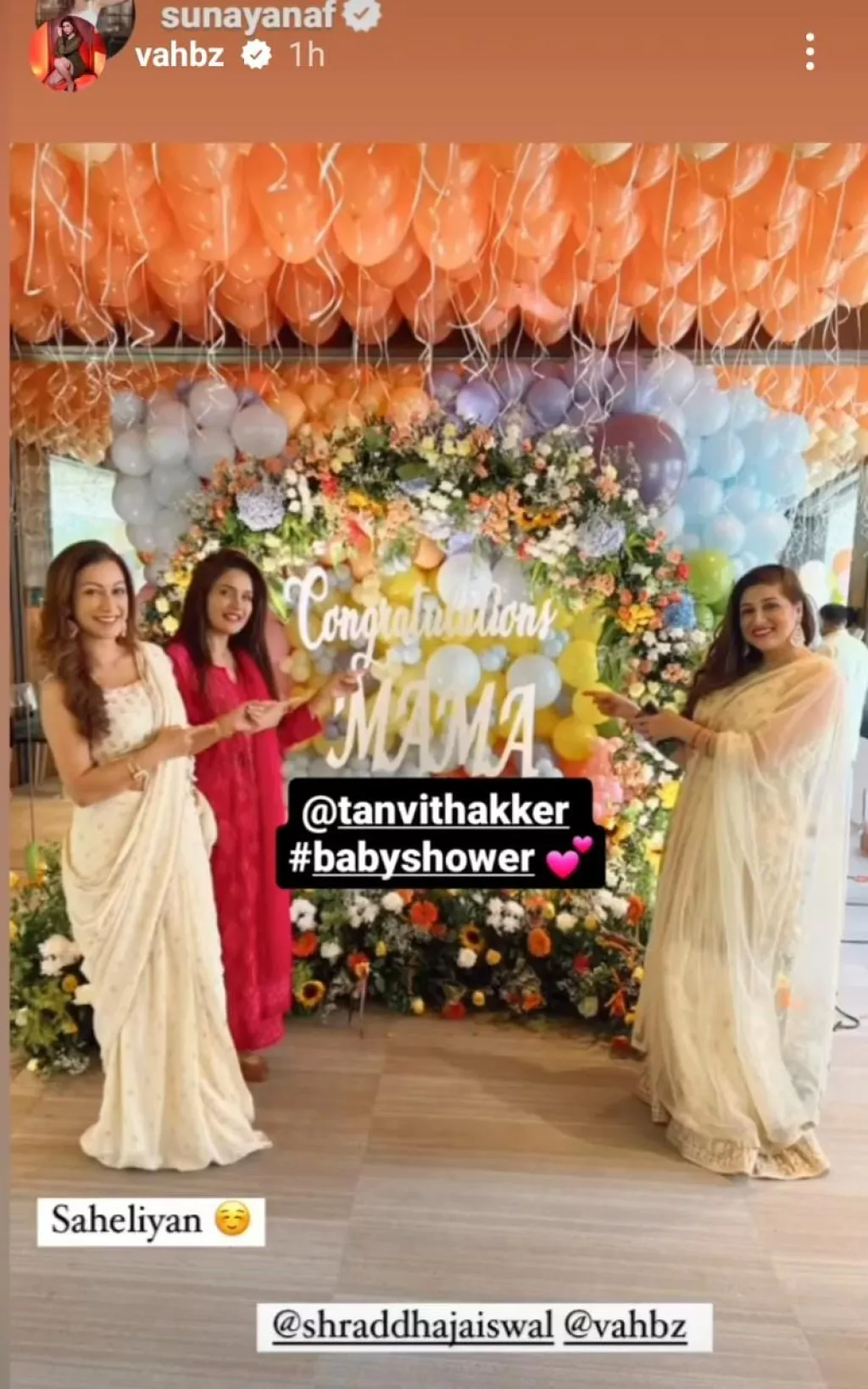 MomToBe, Tanvi Thakker Stuns In A YellowHued Banarasi Saree With