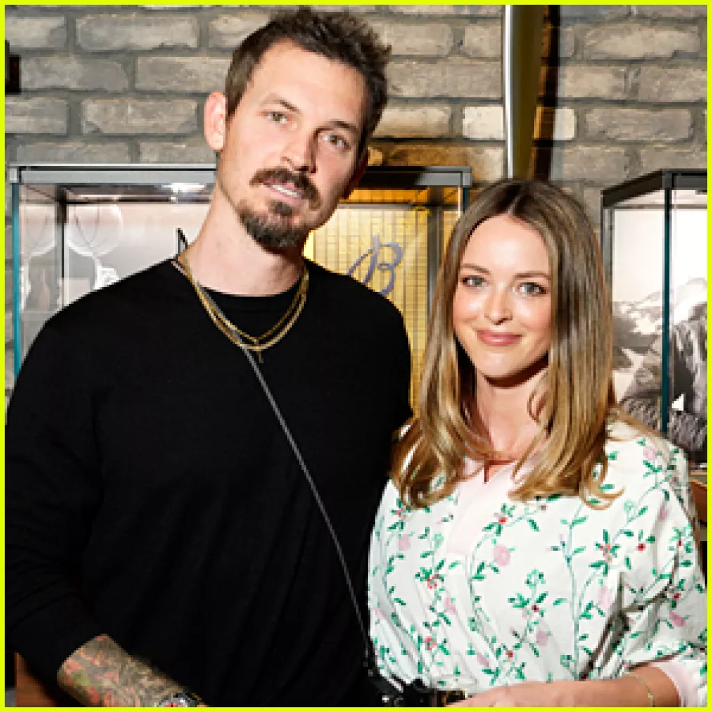 Miley Cyrus's Controversial Ex, Kaitlynn Carter Gets Engaged, Here's(02)