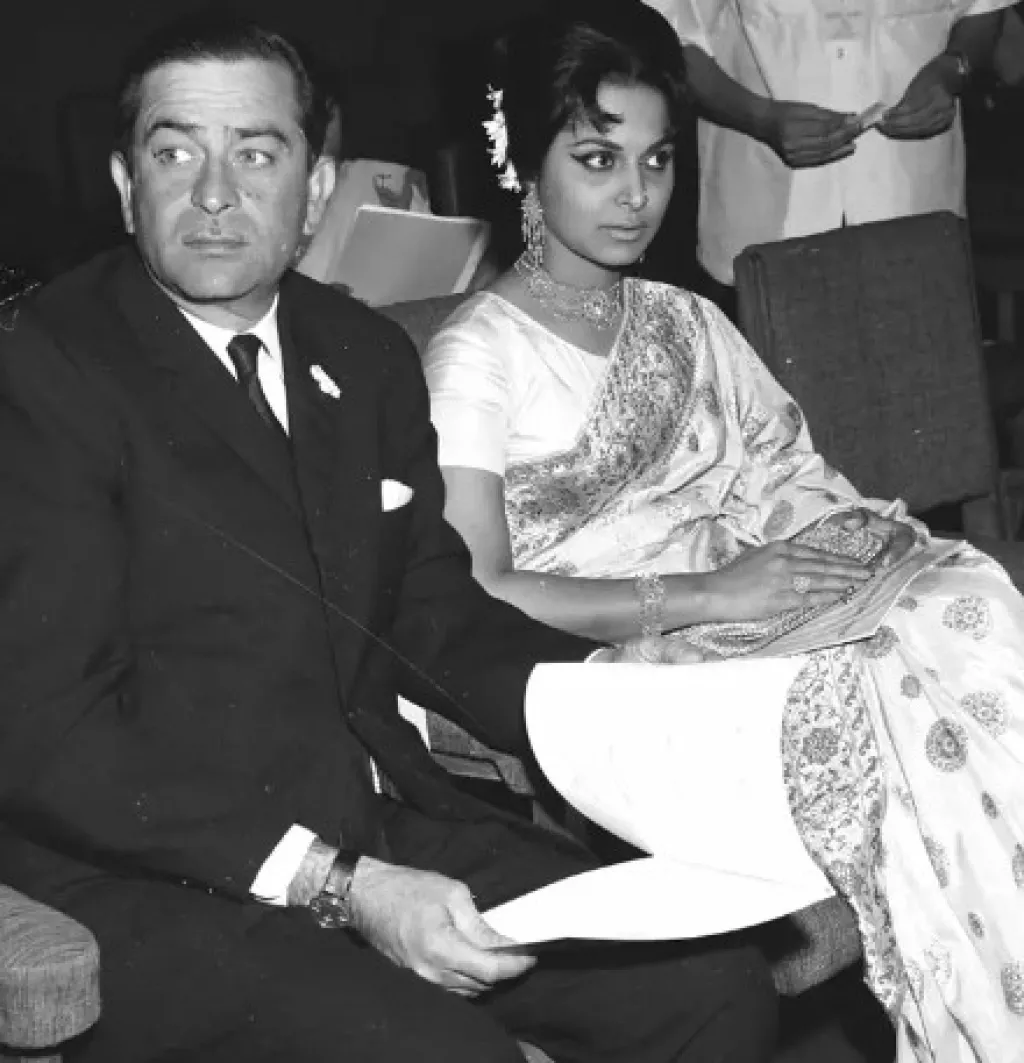 Waheed Rajper Waheeda Rehman Once Pinned Down Raj Kapoor And Sat On His Chest To Stop ...
