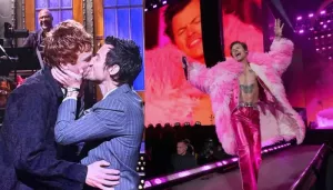 SNL, Harry Styles Kisses Ben Marshall, After Sparking Buzz On Sexuality With Private Life Revelation