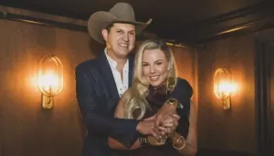 Meet Singer, Jon Pardi's Wife, Summer, Amid Their Divorce, He Proposed To Her During His Concert