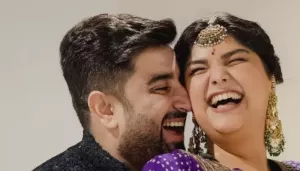 Anshula Kapoor's Fiance Rohan Thakkar Gives Her A Tight Hug, Pulls Her Cheek During Mehendi Ceremony