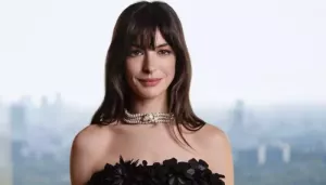 Pregnant, Anne Hathaway Opens Up About Her Blue Dior Gown, Sparks Debate Around Baby's Gender