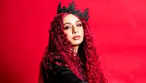 'Shararat' Singer, Jasmine Sandlas Confirms Her Engagement, Introduces Her Fiance During Her Concert