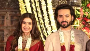 Singer Kinjal Dave And Fiance Dhruvin Continue To Follow Each Other After Deleting Engagement Pics