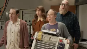Is 'Stuart Fails To Save The Universe' A Worthy 'Big Bang Theory' Spin-Off? Episode 1 Review