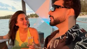 Karan Kundrra Proposes To Gf, Tejasswi Prakash Underwater In Mauritius Amid Slapping Controversy