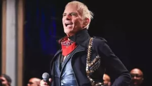 Why Did David Lee Roth Never Get Married? Slept With An 18 YO When He Was 14, Had 4 Serious Affairs