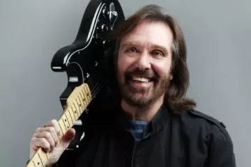 ડેનિસ Locorriere