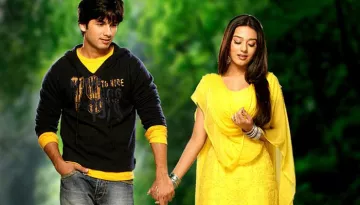 15 Perks Of Dating A Shy Girl That You Did Not Think Of Before!