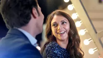 8 Fun Gifts To Make Your Partner Feel Special From Miles Away In A Long-Distance Relationship