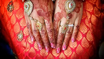 15 Awesome Home Remedies To Make Your Nails Shiny And Healthy