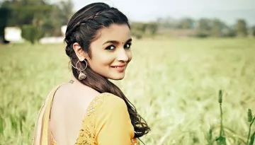 14 Awesome Things A Indian Bride-To-Be Must Have In Her Wedding Trousseau