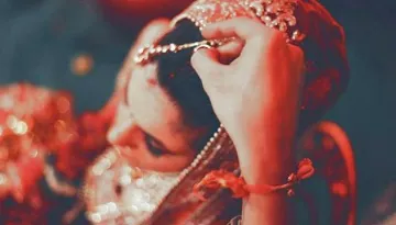 7 Tempting Reasons Why Getting Married In Early 20s Is Actually A Smart Decision