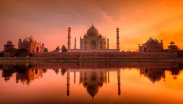 20 Spectacular Places In The World For Couples To Watch The Sunset On Their Honeymoon 