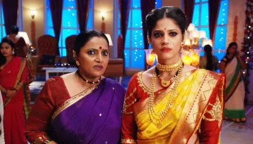 6 Tell-Tale Signs Which Prove That Your Future Mother-In-Law Does Not Like You