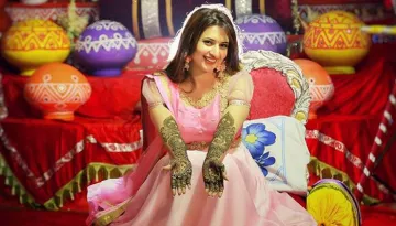 Divyanka Tripathi's Mehendi Design Is Something You Have Never Seen Before