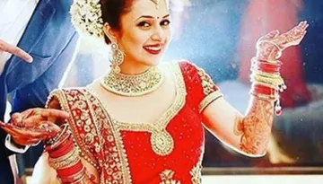 'Divek' Wedding Live: Here Comes The Bride, Glowing In Red And Looking Like A Goddess