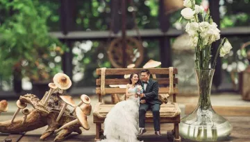 These 'Thumbelina'-Themed Wedding Photographs Will Leave You Awestruck