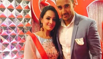 Here Is How Anita Hassanandani Celebrated 'Teej' With Her Hubby Rohit