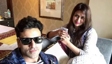 DiVek Singing â€˜Lag Ja Galeâ€™ For Each Other On A Boat Is The Loveliest Thing You Will See Today