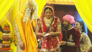 Monalisa Has An Answer For Everyone Who Called Her Marriage On 'Bigg Boss' Fake