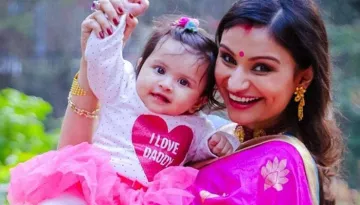 Dimpy Ganguly Shared A Heartfelt Message On Her Daughter's First Birthday With This  Adorable Photo