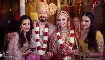 When 'Saturday Saturday' Singer Got Married, We Couldn't Take Our Eyes Off Her All-Gold Lehenga