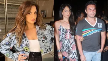 'Bollywood Wives' Fame, Seema Khan Wishes Hubby, Sohail Khan Half Century With His Photo With Kids